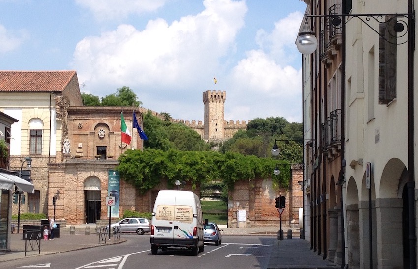 L'ingresso del Castello Carrarese di Este, città in cui l'Executive Chef vorrebbe vivere.