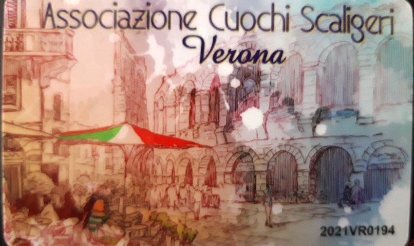 Faccio parte anche dell'Associazione Cuochi Scaligeri Verona, questa è la tessera.